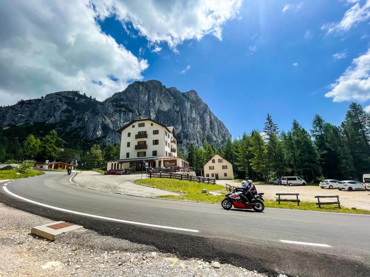 Hotel Al Sasso Di Stria Andraz 외부 사진